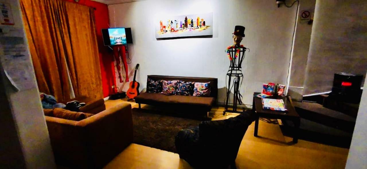 Urbano Hostel Santiago du Chili Extérieur photo